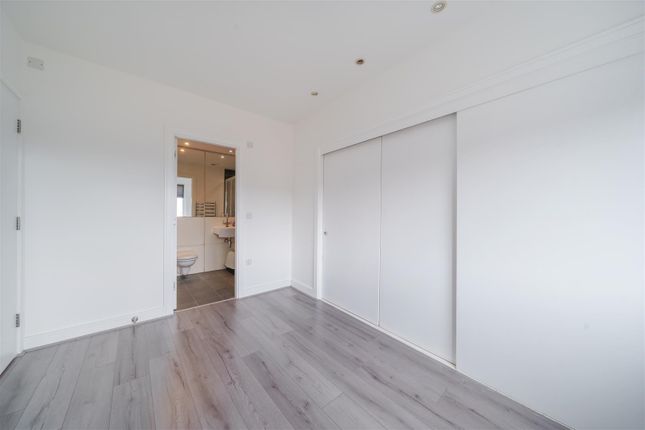 Flat for sale in Exchange House, Crouch End