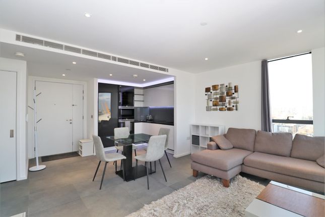 Flat to rent in Dollar Bay Place, Canary Wharf
