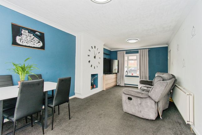 32, Borrowdale Drive, Castleford photo 4