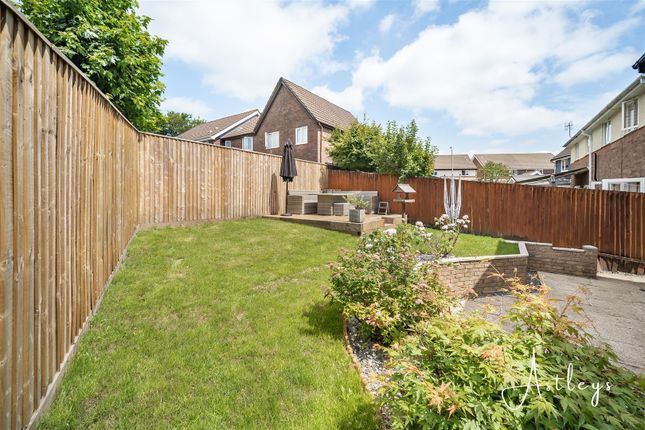62, Priory Court, Neath photo 4