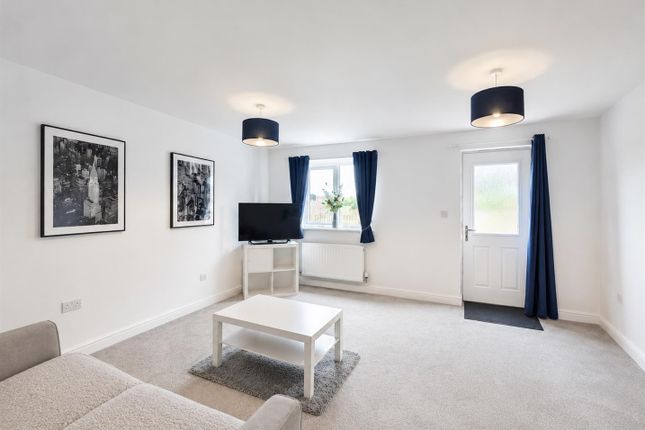 30, Edwin Jones Way, Lydney photo 3