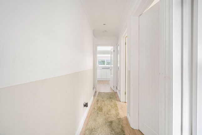 15, Birch Grove, Cwmbran photo 4
