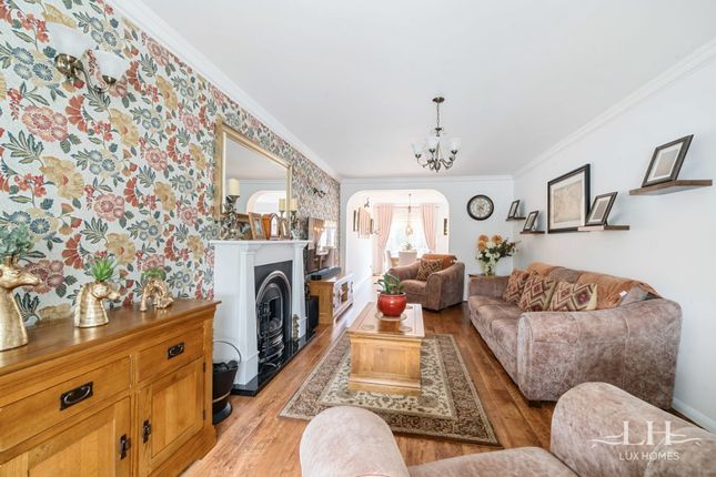 Semi-detached house for sale in Ambleside Avenue, Hornchurch