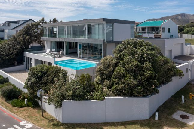 Detached house for sale in Cliff Street, De Kelders, Gansbaai, Cape Town, Western Cape, South Africa