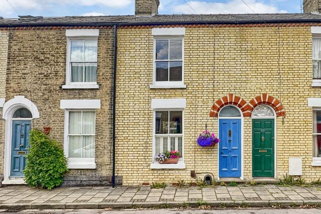Thumbnail Terraced house for sale in Perowne Street, Cambridge