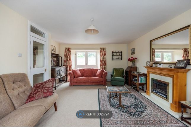 B Seymour Hill Mews, Dunmurry, Belfast Bt17 9Pw photo 2