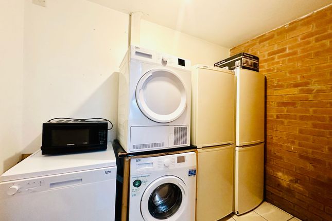 57 Harlaxton Drive, Nottingham photo 3