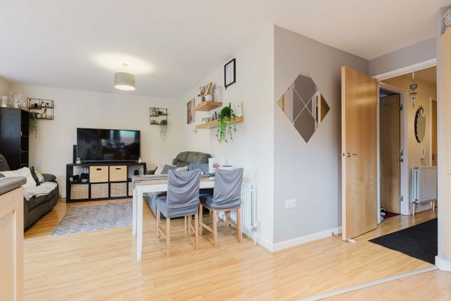 Tw14 8Dr - High Res-30.Jpg