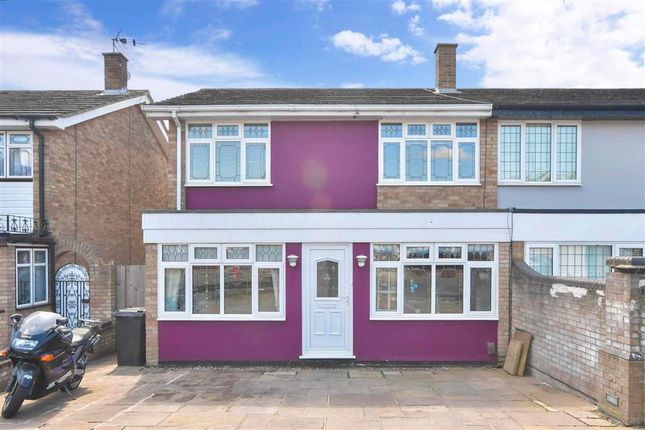 Homes for Sale in Cecil Avenue, Hornchurch RM11 - Buy Property in Cecil  Avenue, Hornchurch RM11 - Primelocation