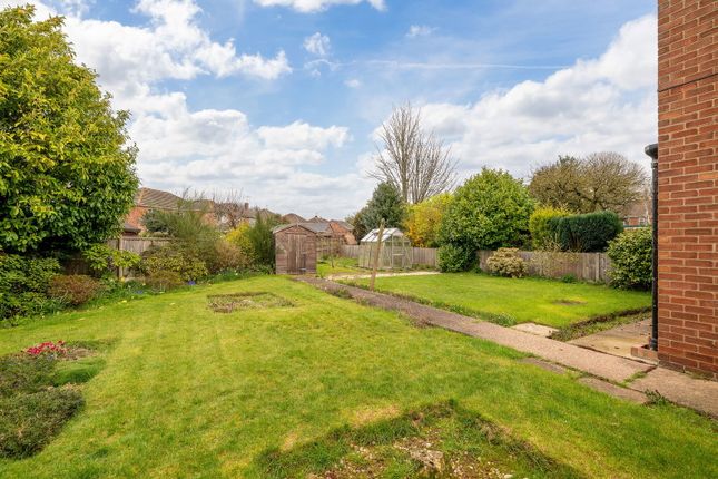 8, Scarle Close, Lincoln photo 2