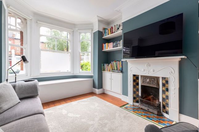 Flat for sale in Valetta Road, London