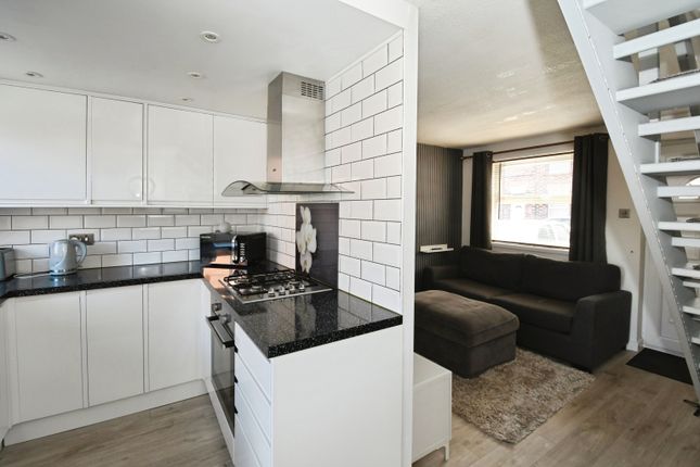 26, Wilson Street, Lincoln photo 4
