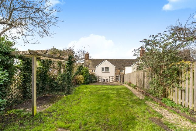 14, Charlton Road, Oxfordshire photo 2