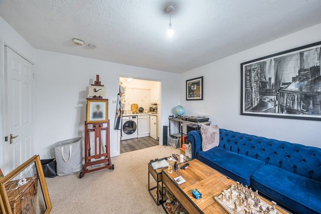 11, Larks Ridge, Watford Road, ST. ALBANS photo 3
