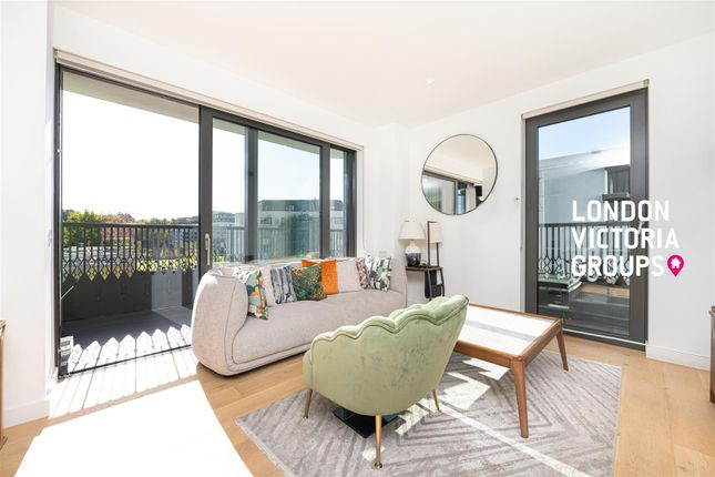 Sutherland Apartments, Alba Square, LONDON photo 3