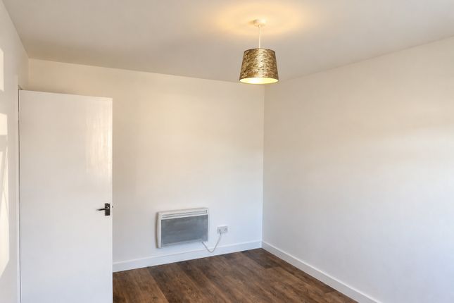 2, Gainsborough Court, Stockingstone Road, Luton photo 4