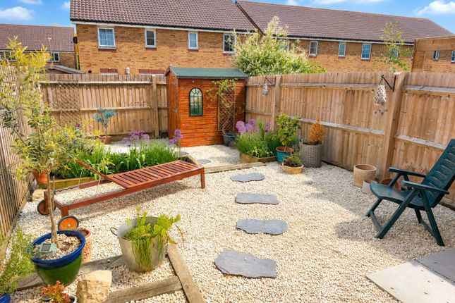 SNG SO, 38, Thomas Tudor Way, Stonehouse photo 3