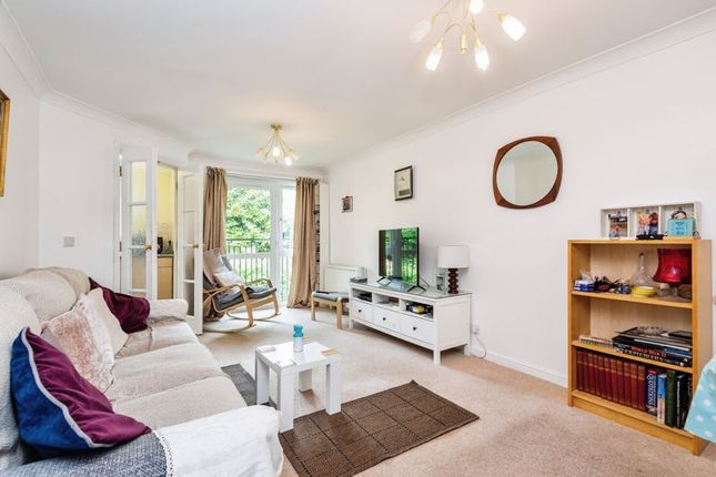 Thumbnail Flat for sale in Maple Tree Court, Stroud