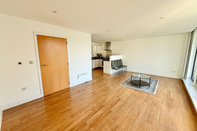3, Albert Basin Way, LONDON photo 4