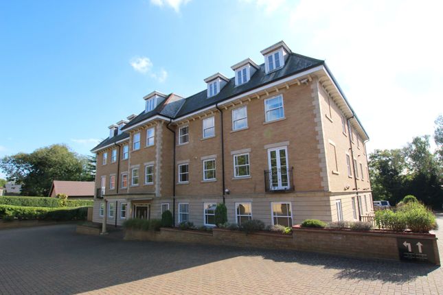 Thumbnail Flat to rent in Penthouse Apartment - Jubilee Mansions, Thorpe Road, Peterborough