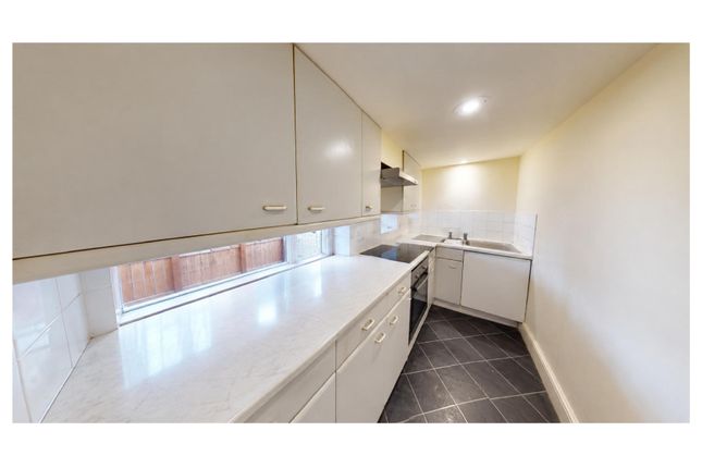 Flat 3, 18 Cambridge Road, Hove photo 2