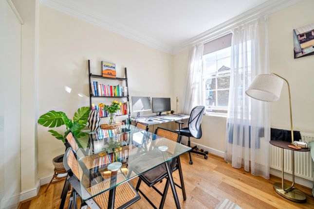3, 49a, Clapham High Street, London photo 3