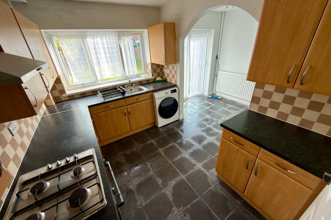 Brindley Avenue, WOLVERHAMPTON photo 3