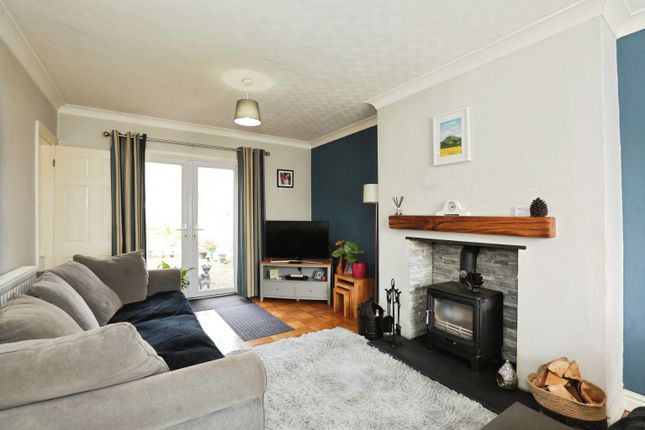 16, Davenport Avenue, Crewe photo 3