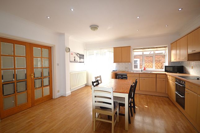 28, Donnington Road, Harrow photo 4