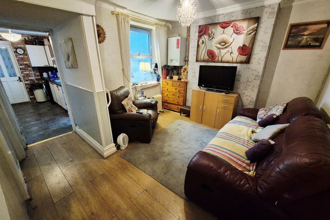 14, Summerland Road, Minehead photo 3