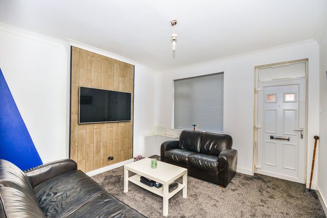 7, Sutton-in-Ashfield photo 4