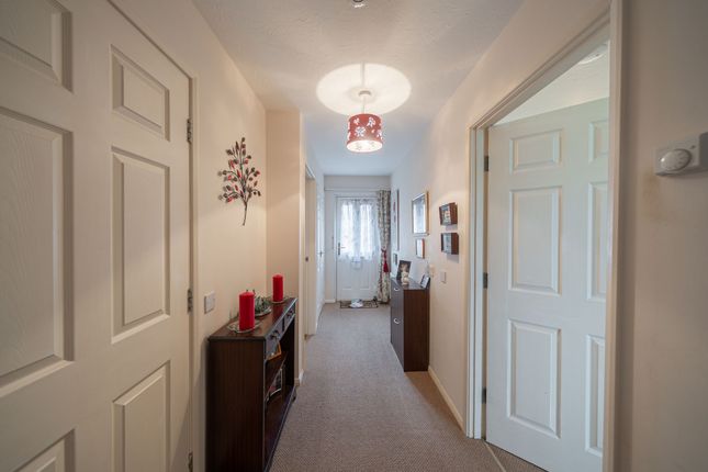 7 The Green Astbury Street, Congleton photo 3