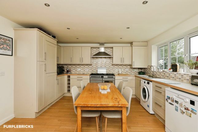 9, Irwin Road, Blyton photo 4
