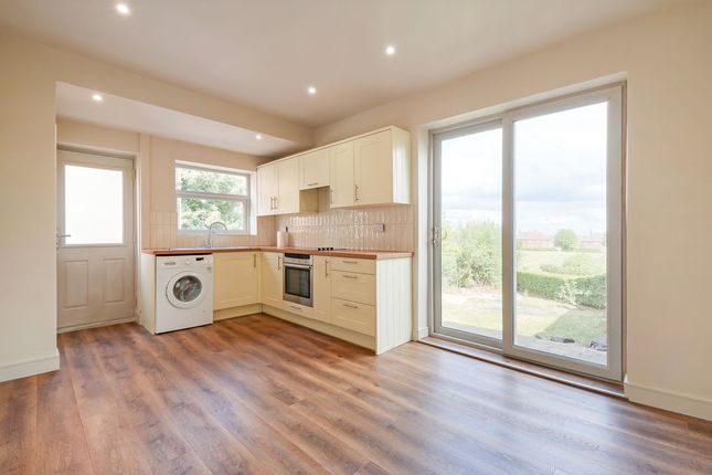 4, Seagrave Avenue, Sheffield photo 2