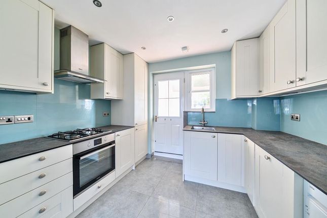 51 Fairford Leys Way, Fairford Leys Way, Aylesbury photo 4