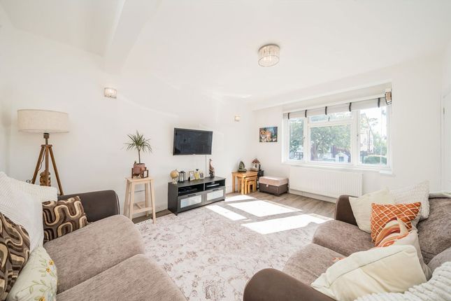 9, Parkwood Road, Isleworth photo 2
