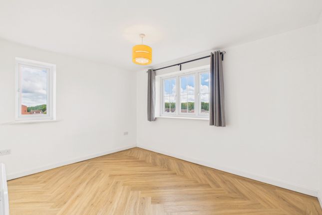 Apartment 8, 42 Dovestone Way, Hull photo 4
