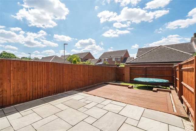 132, Jubilee Drive, Fleet photo 4
