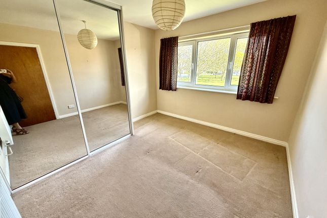 13, Queens Drive, Stockton-on-Tees photo 4