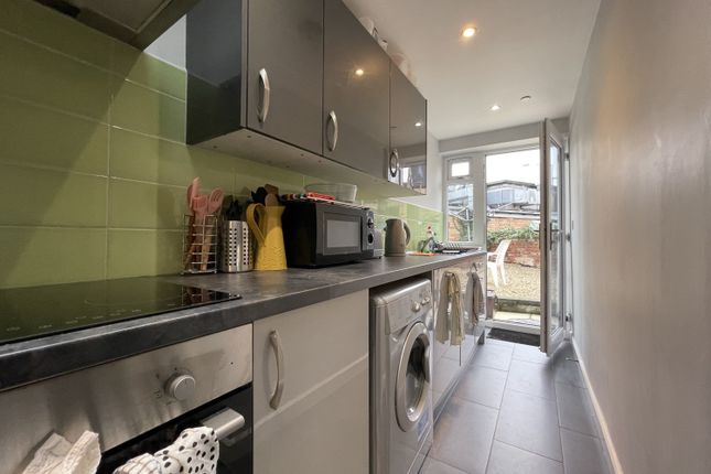 Flat 1, 216, Cathays Terrace, Cardiff photo 2