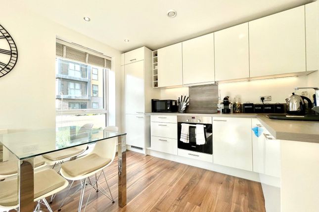 Skylark House, Reading photo 3
