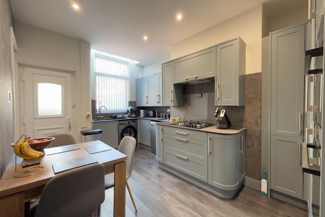 202, King Street, Dukinfield photo 4