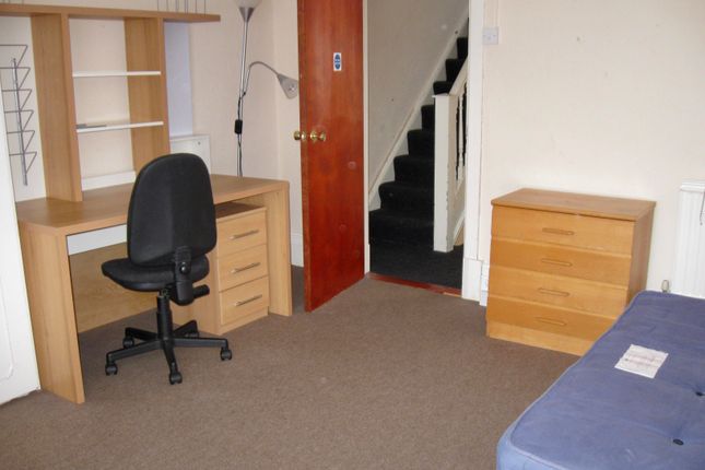 Thumbnail Shared accommodation to rent in 18 The Grove, Uplands, Swansea