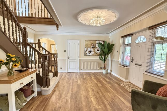 Berkley House, Warren Drive, Ringwood photo 2