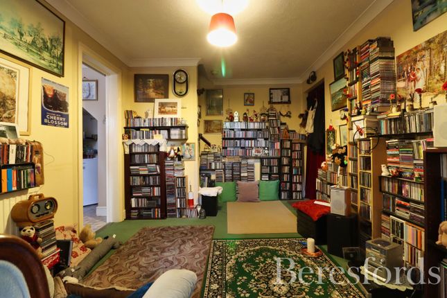 6, Courtland Mews, Essex photo 4