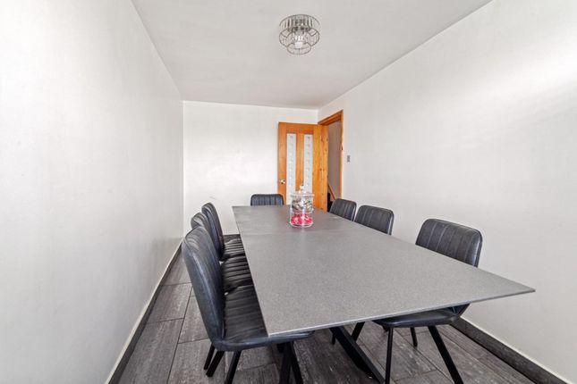 1 Longleat Close, Leicester photo 4