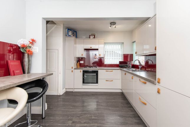35 Dunston Lane, Chesterfield photo 2