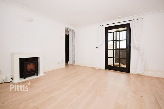 Flat 11, Cliff House, Cliff Road, Sandown photo 4