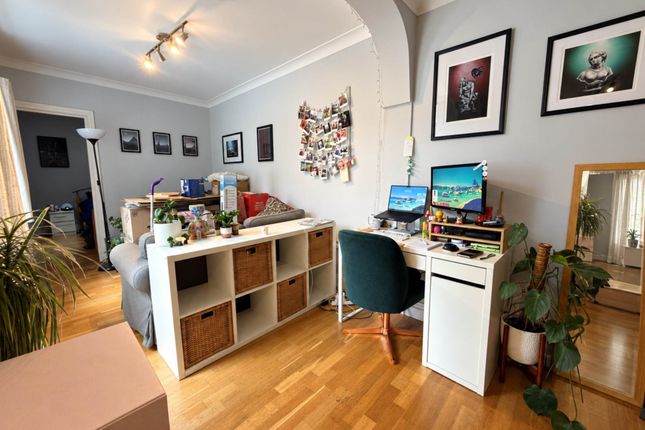 Ground Floor Flat, Blackstock Road, London photo 2