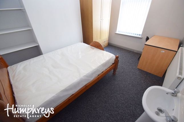 A Larger Local Choice Of Properties To Rent In Staffordshire